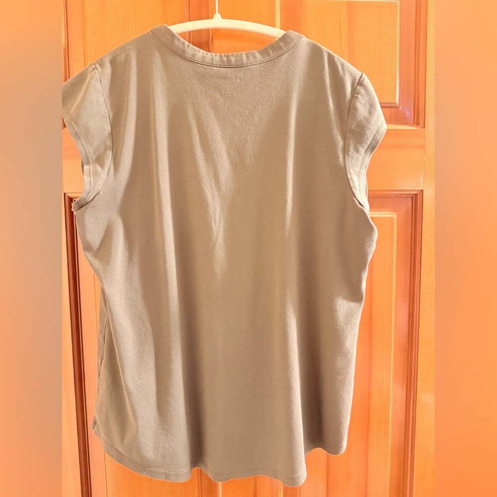 CALVIN KLEIN Cap Sleeve Henley In Caper - Picture 7 of 11